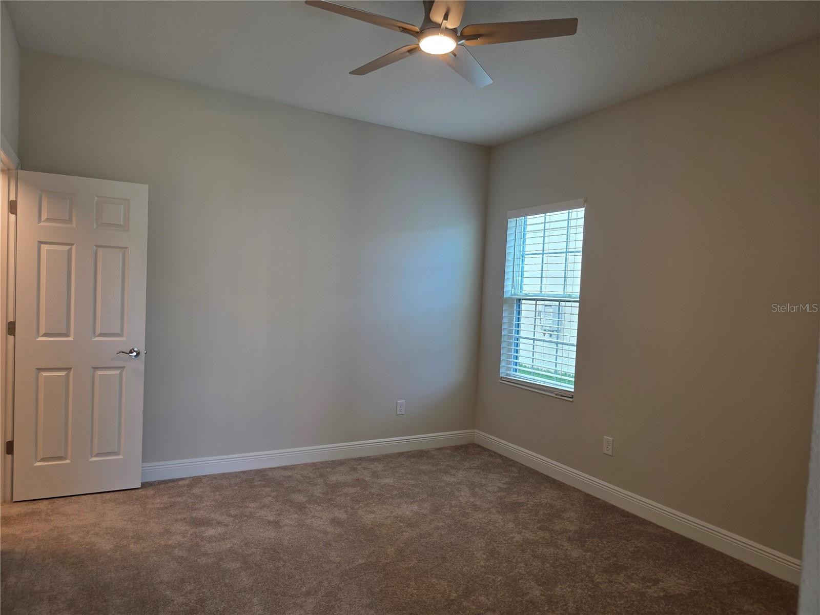 HINTON HAWKSTONE PH 2A 2B2 - Residential Lease