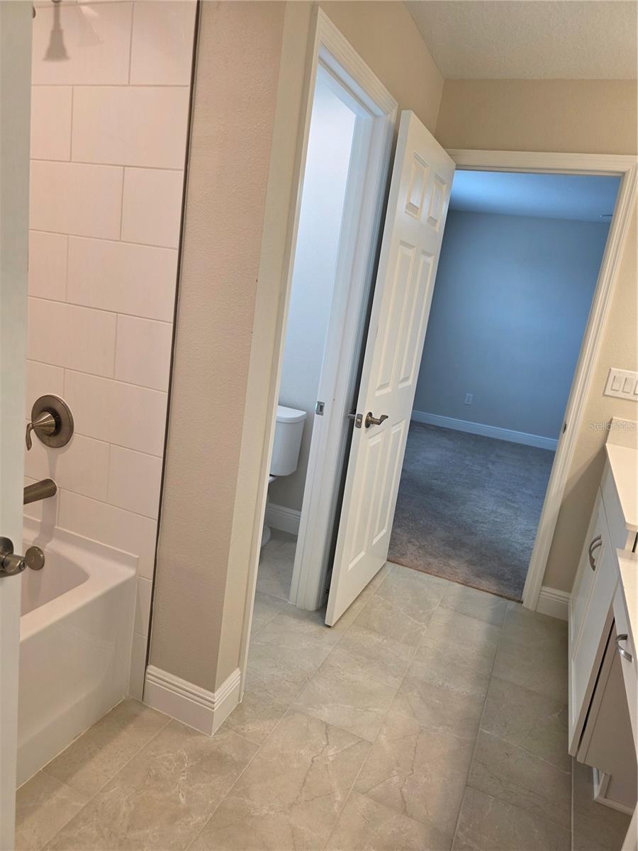 HINTON HAWKSTONE PH 2A 2B2 - Residential Lease