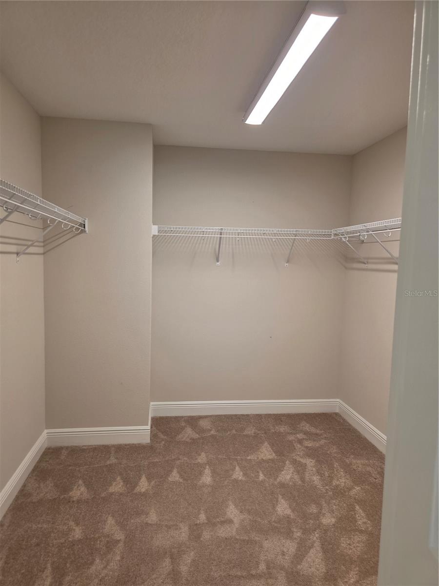 HINTON HAWKSTONE PH 2A 2B2 - Residential Lease