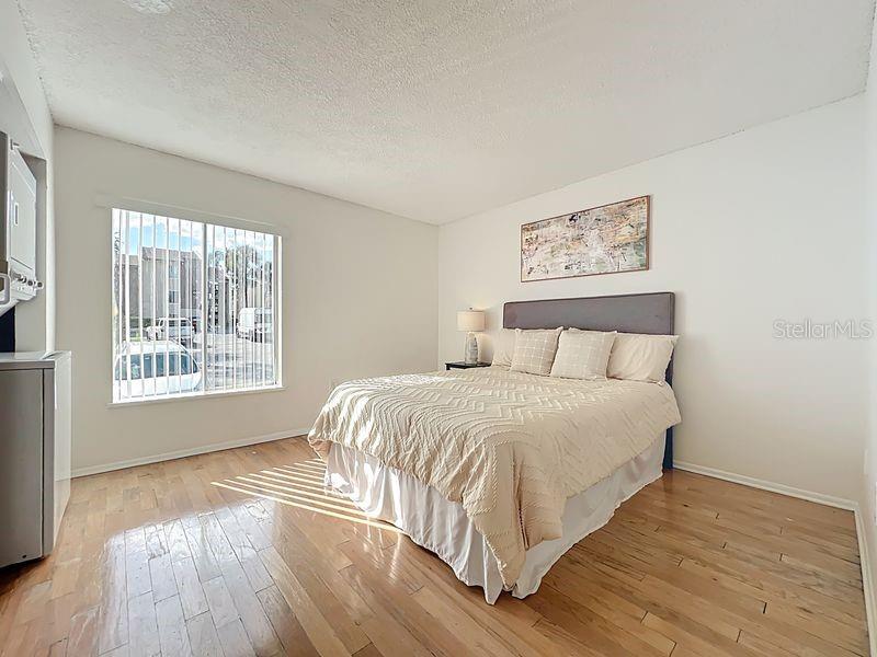 SANDY COVE - Residential