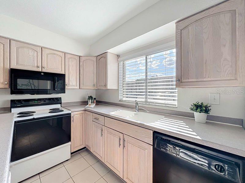 SANDY COVE - Residential