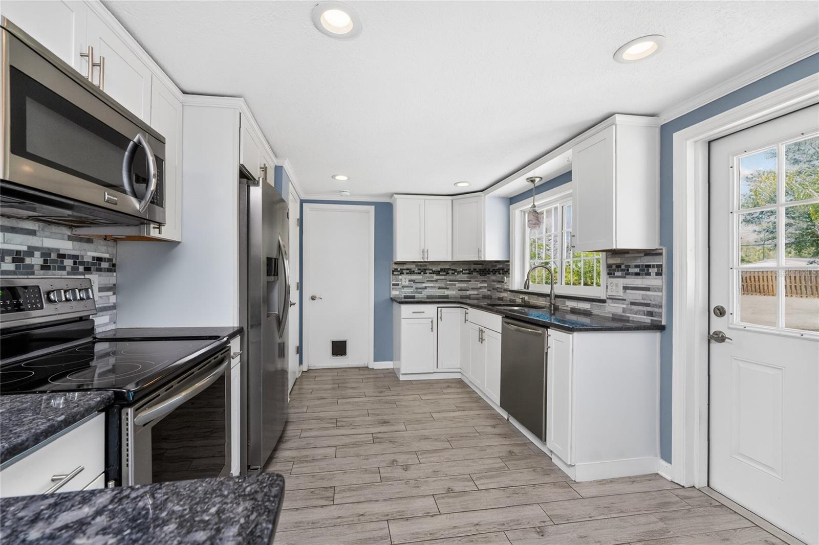 BAY VISTA BLVD ADD 03 - Residential
