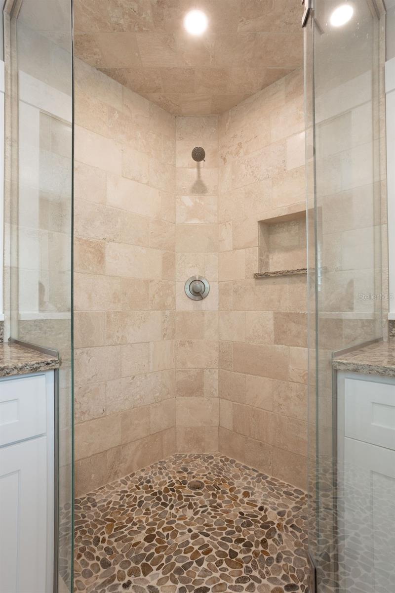 HARBOR BLUFFS SEC 2 - Residential