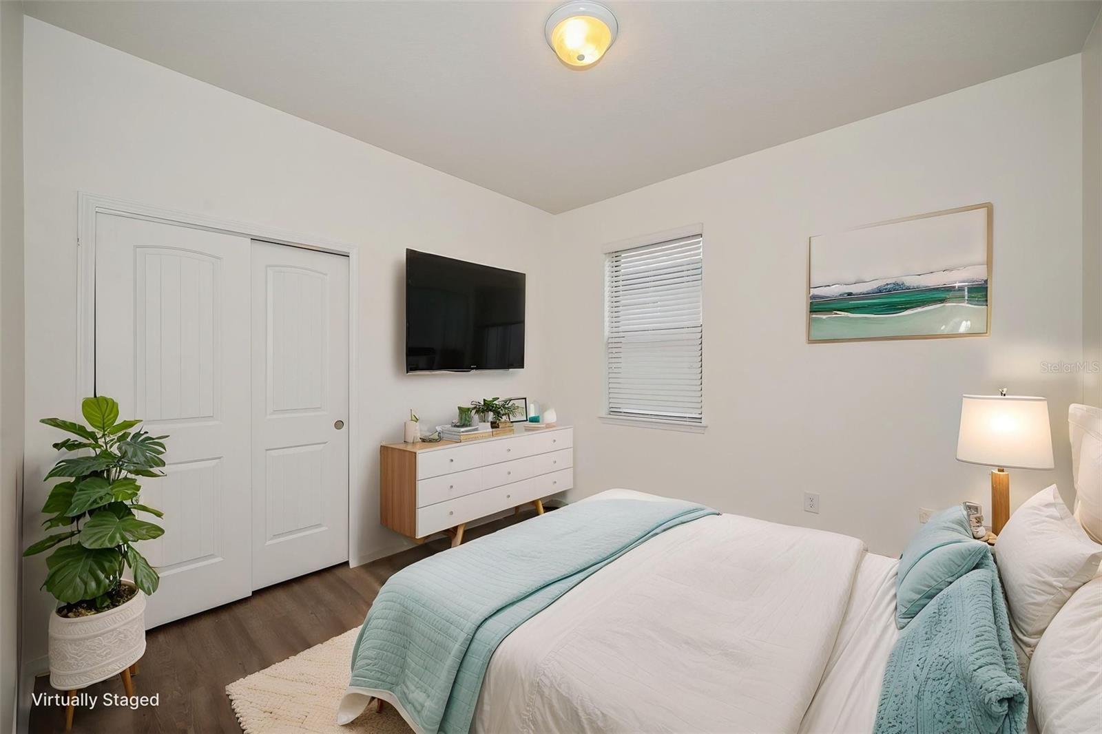 TRILLIUM VILLAGE E PH 1 - Residential