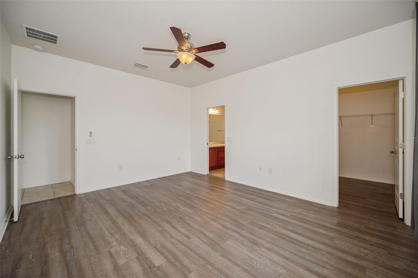 TRILLIUM VILLAGE E PH 1 - Residential