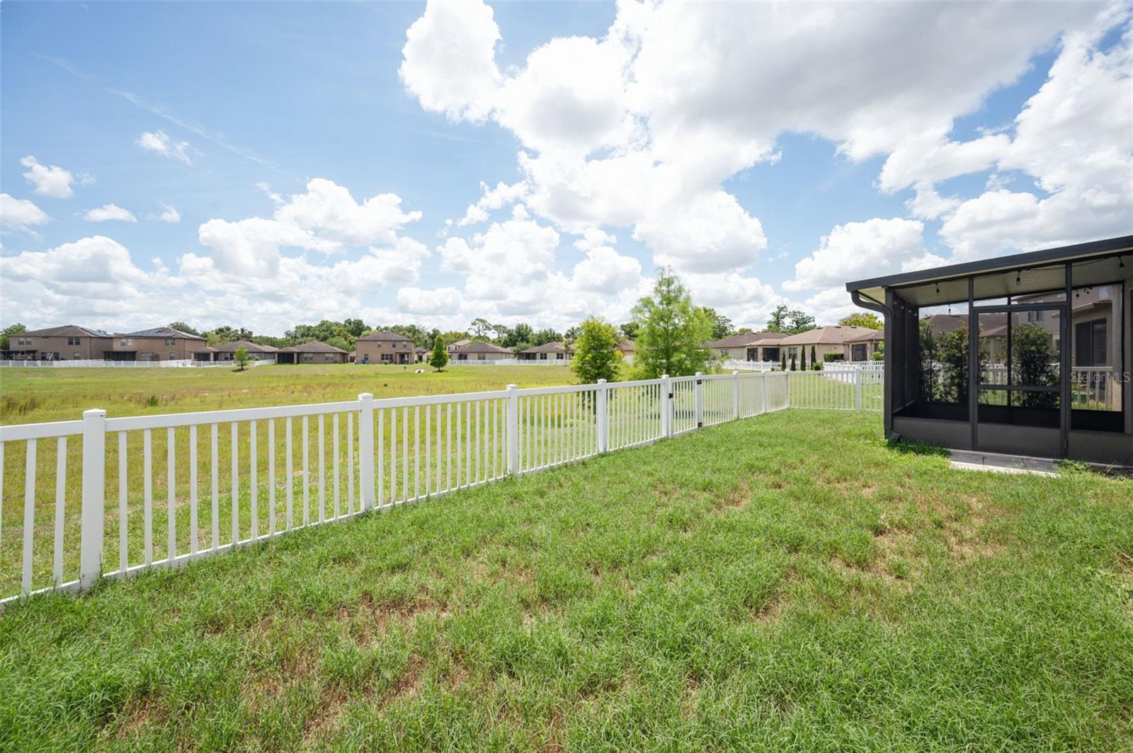 TRILLIUM VILLAGE E PH 1 - Residential