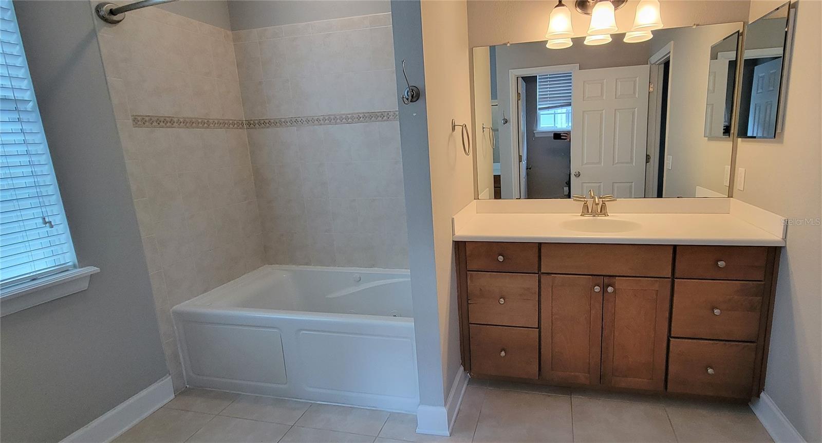 HILLCREST HEIGHTS 2ND ADD - Residential Lease