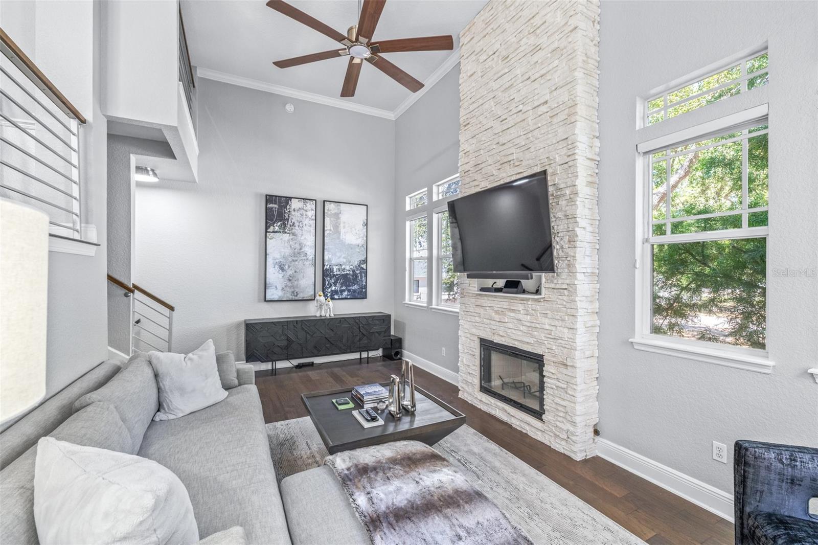 SOUTHGATE TWNHMS - Residential