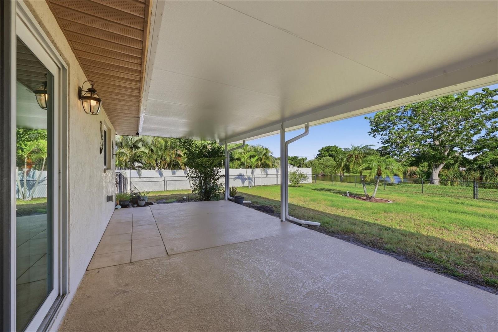 SOUTH VENICE - Residential