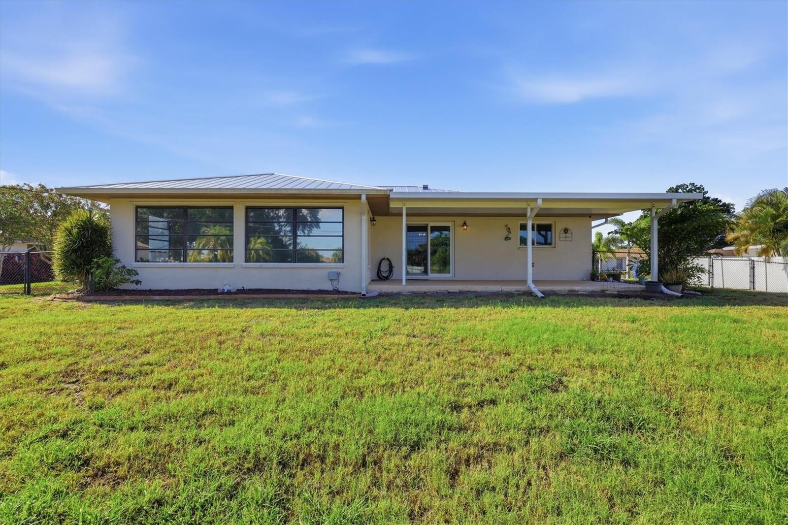 SOUTH VENICE - Residential