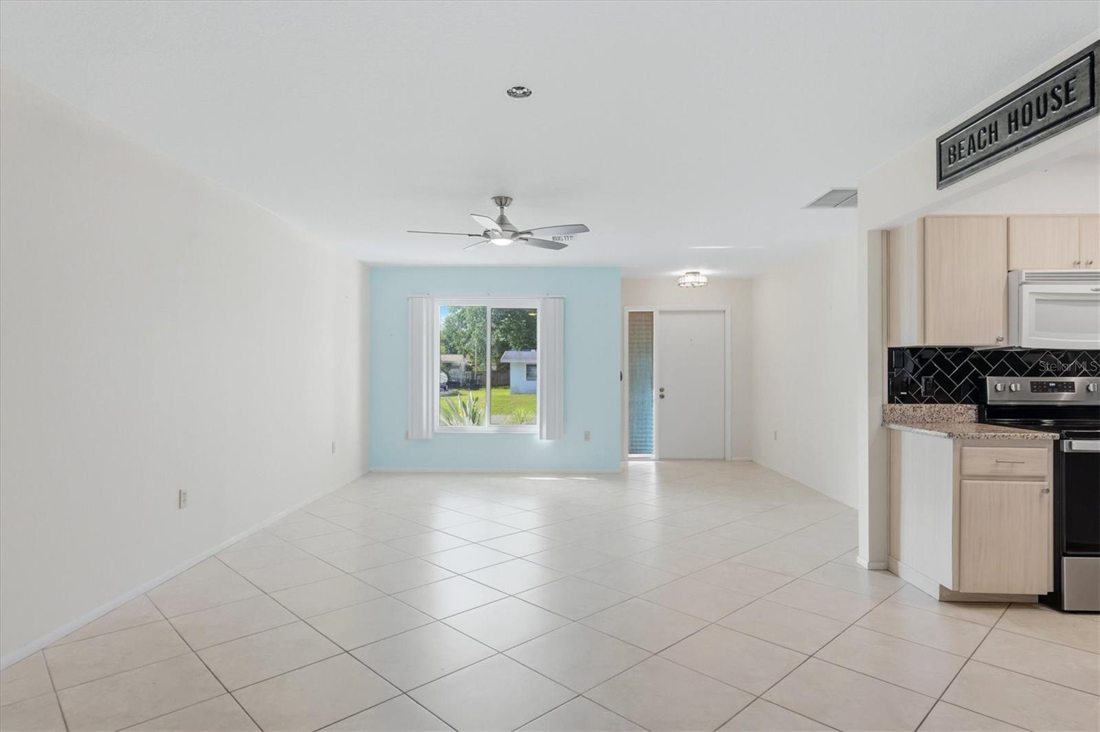 SOUTH VENICE - Residential