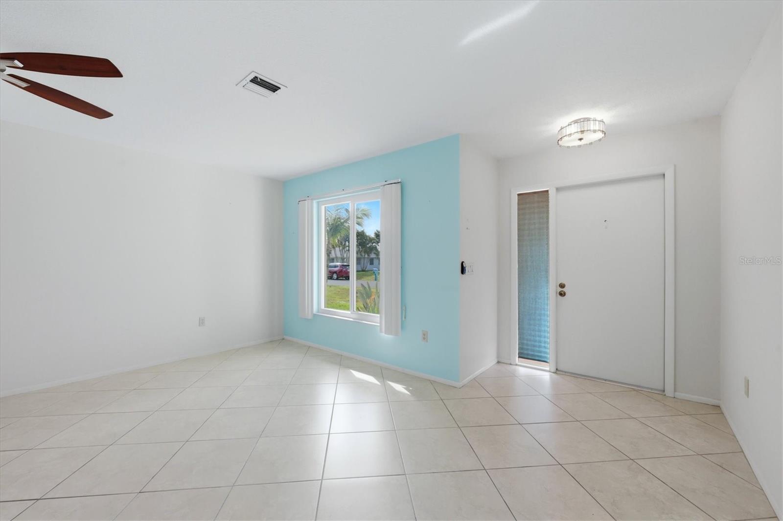 SOUTH VENICE - Residential