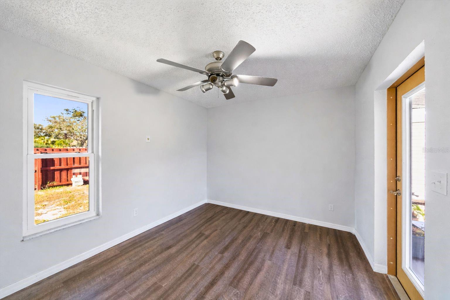 BENEVA PARK - Residential