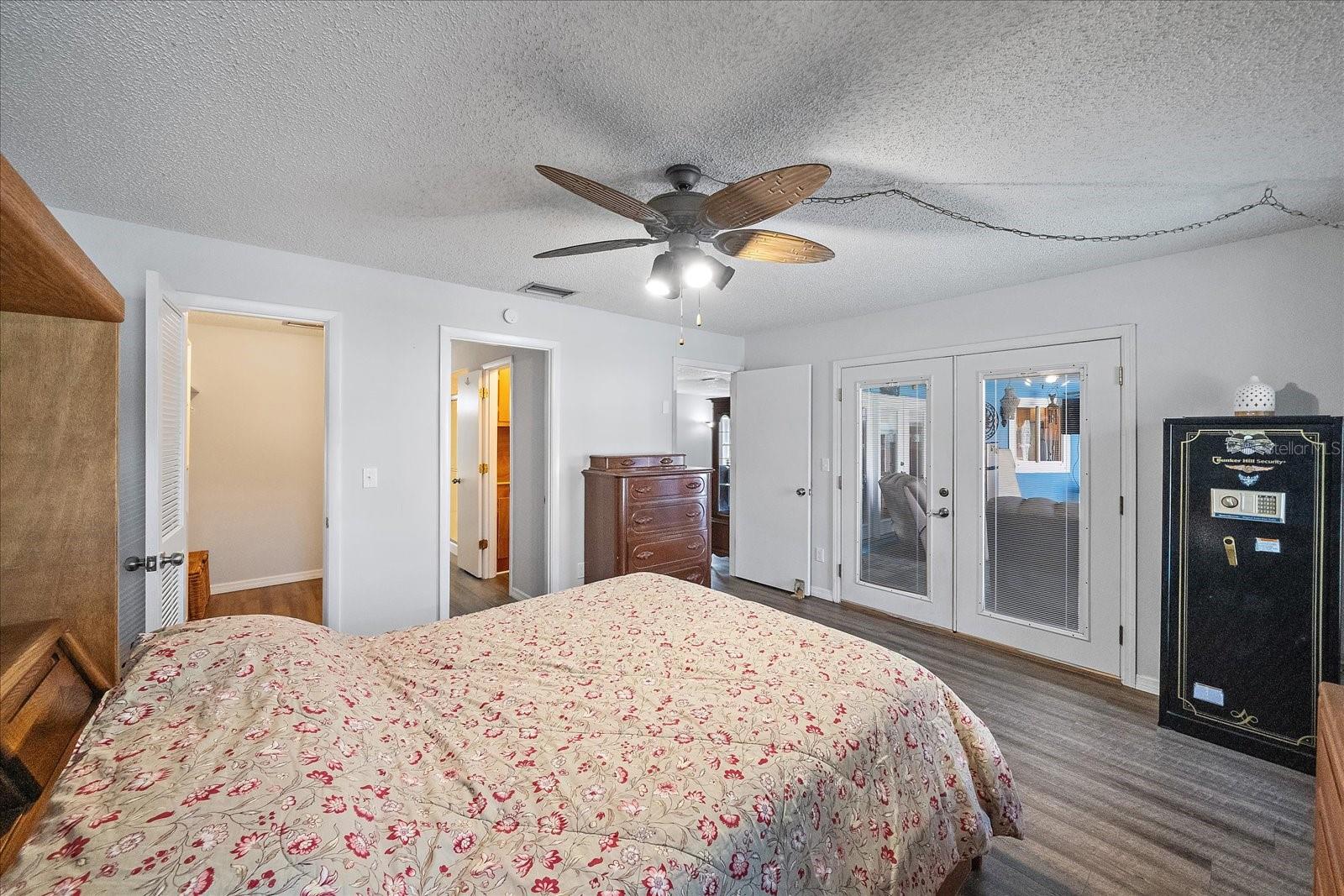 BENEVA PARK - Residential