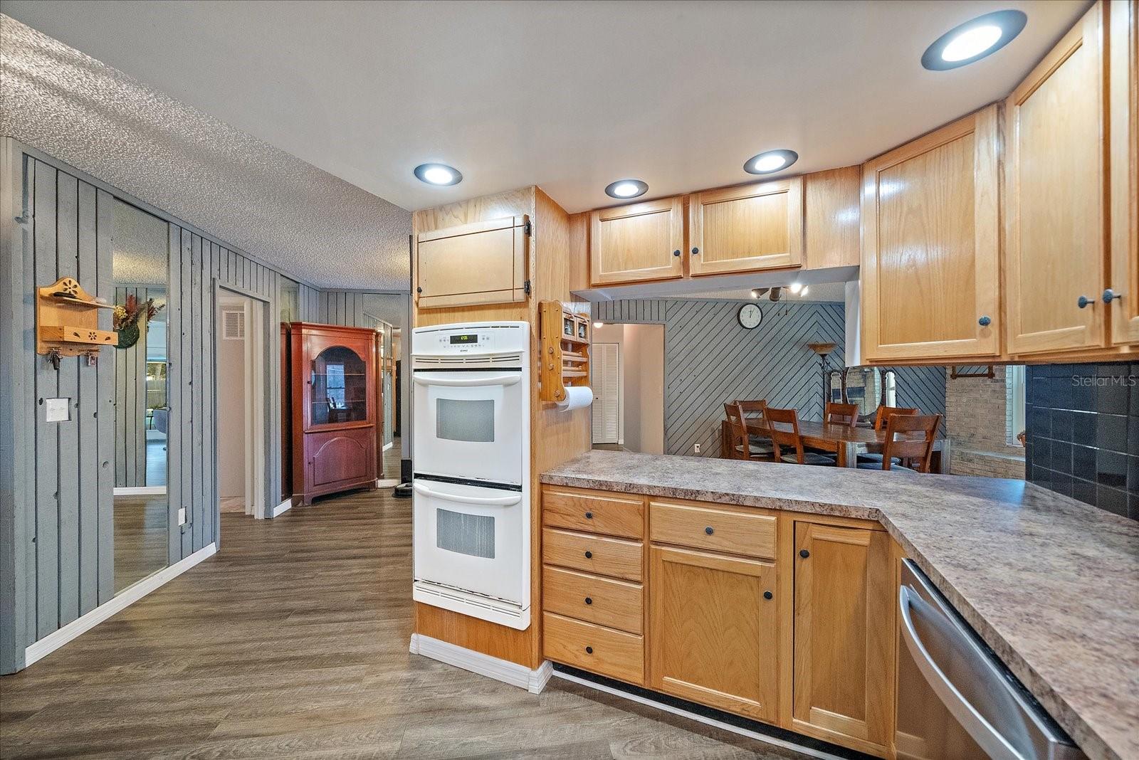 BENEVA PARK - Residential