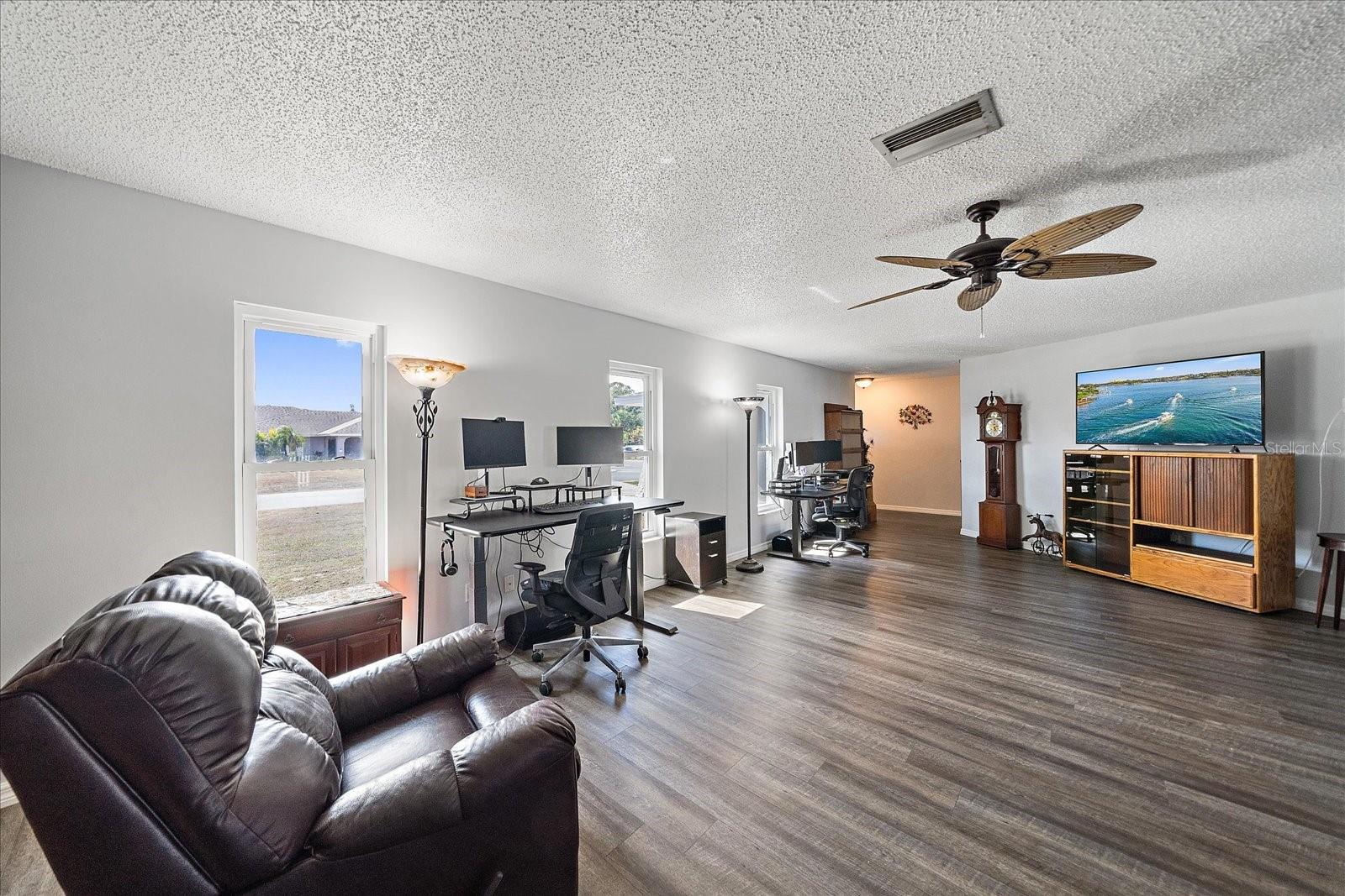 BENEVA PARK - Residential