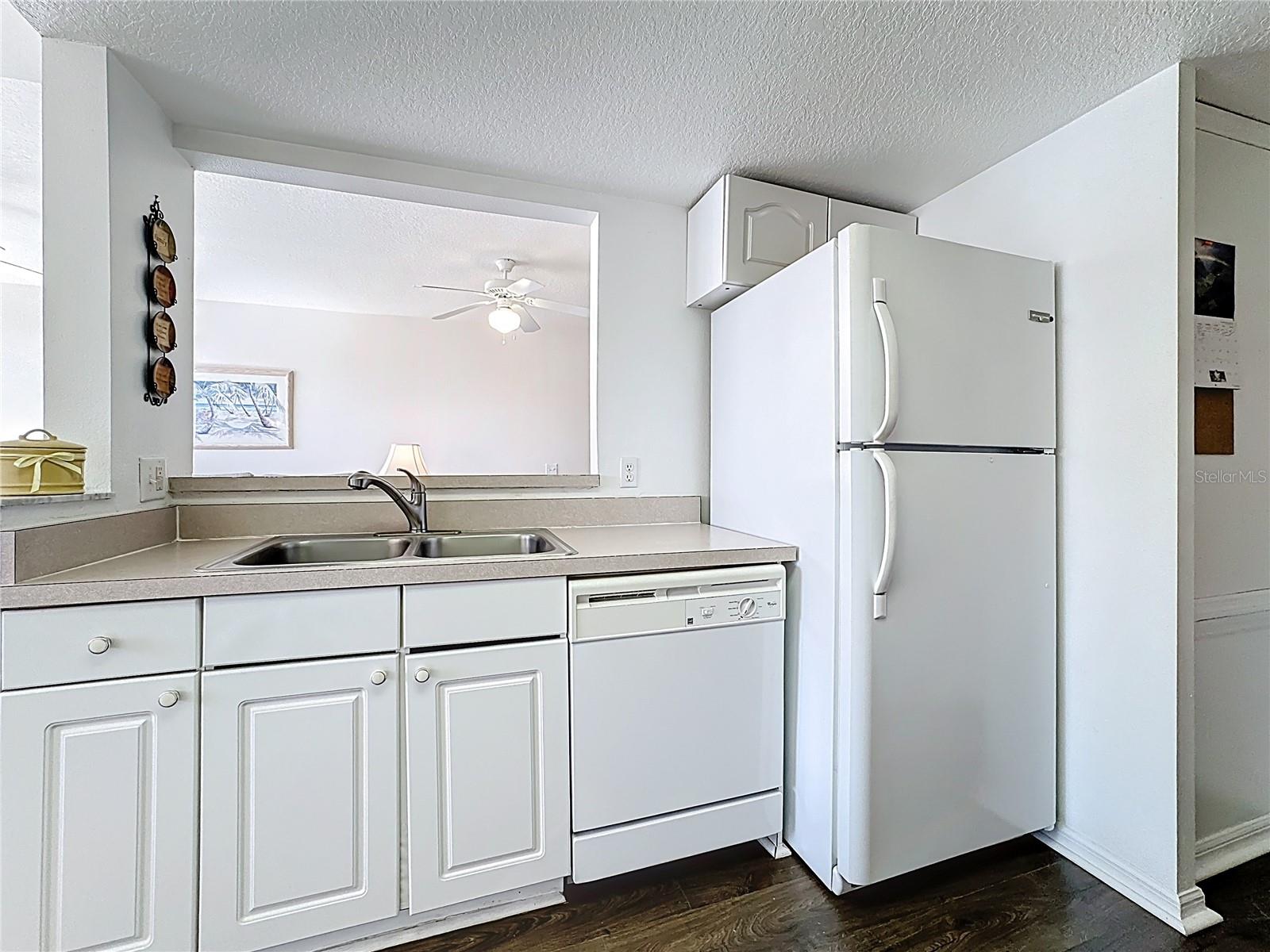 ISLAND CLUB WEST PH 02 - Residential