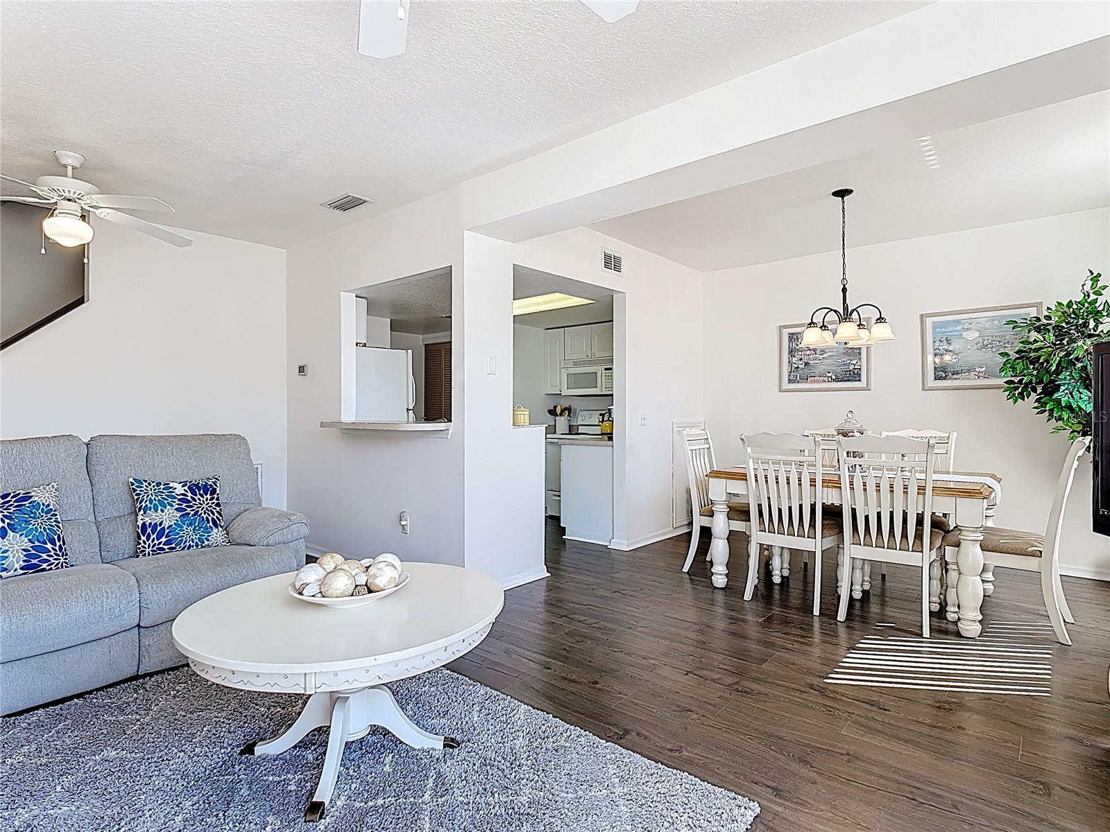 ISLAND CLUB WEST PH 02 - Residential