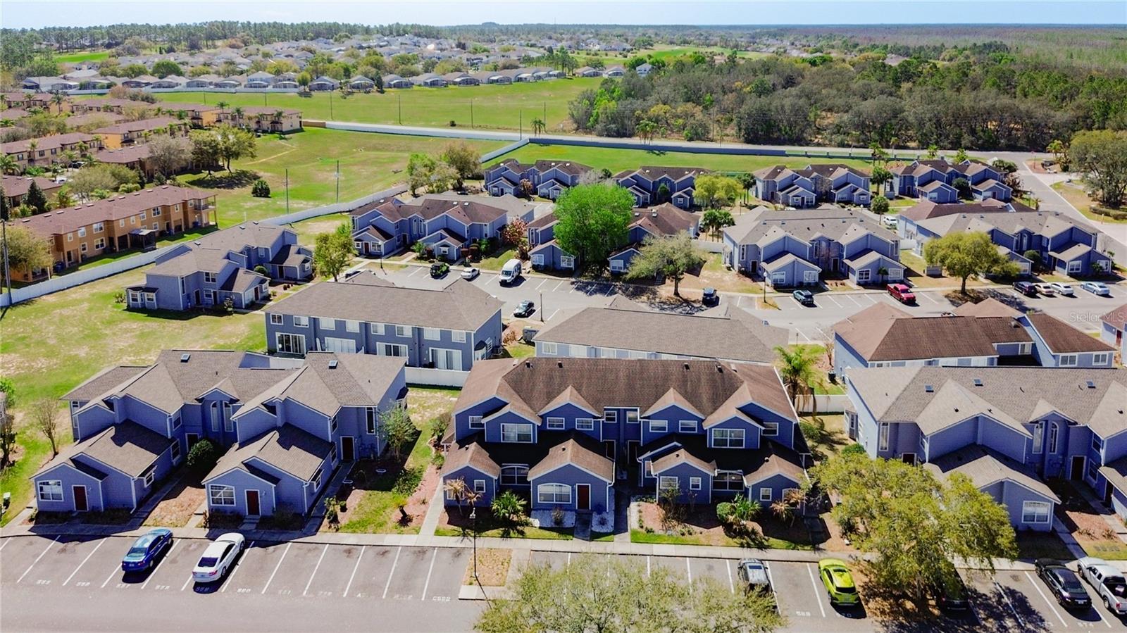 ISLAND CLUB WEST PH 02 - Residential