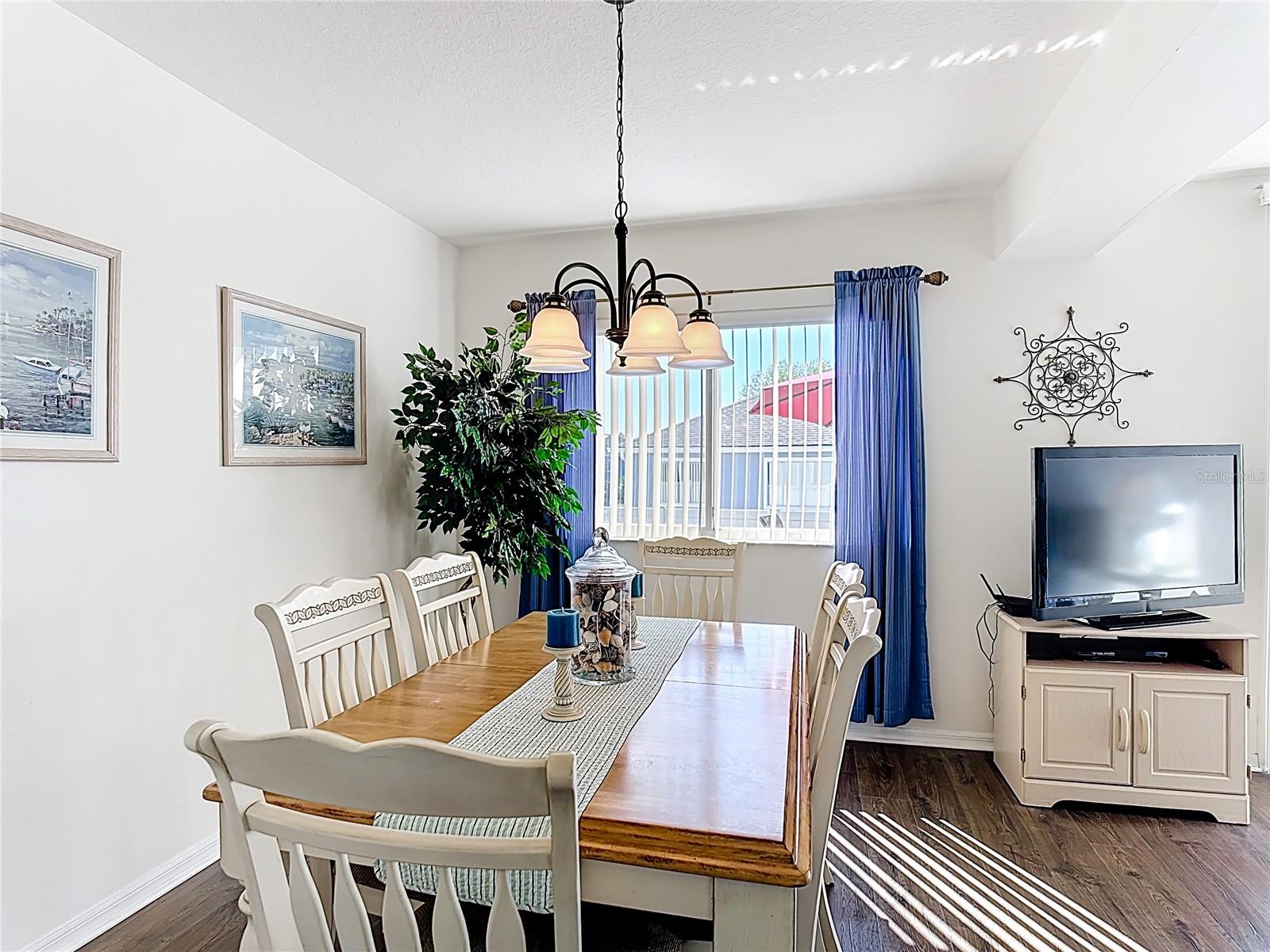 ISLAND CLUB WEST PH 02 - Residential