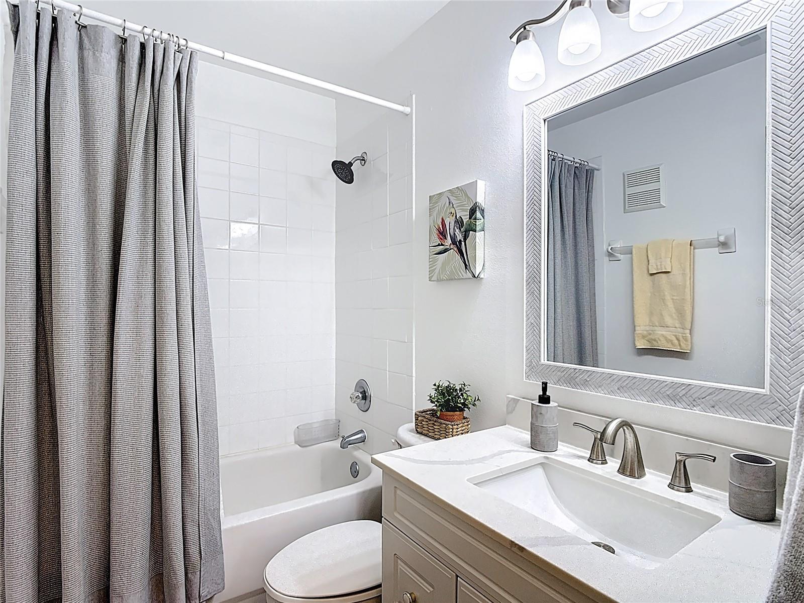 ISLAND CLUB WEST PH 02 - Residential