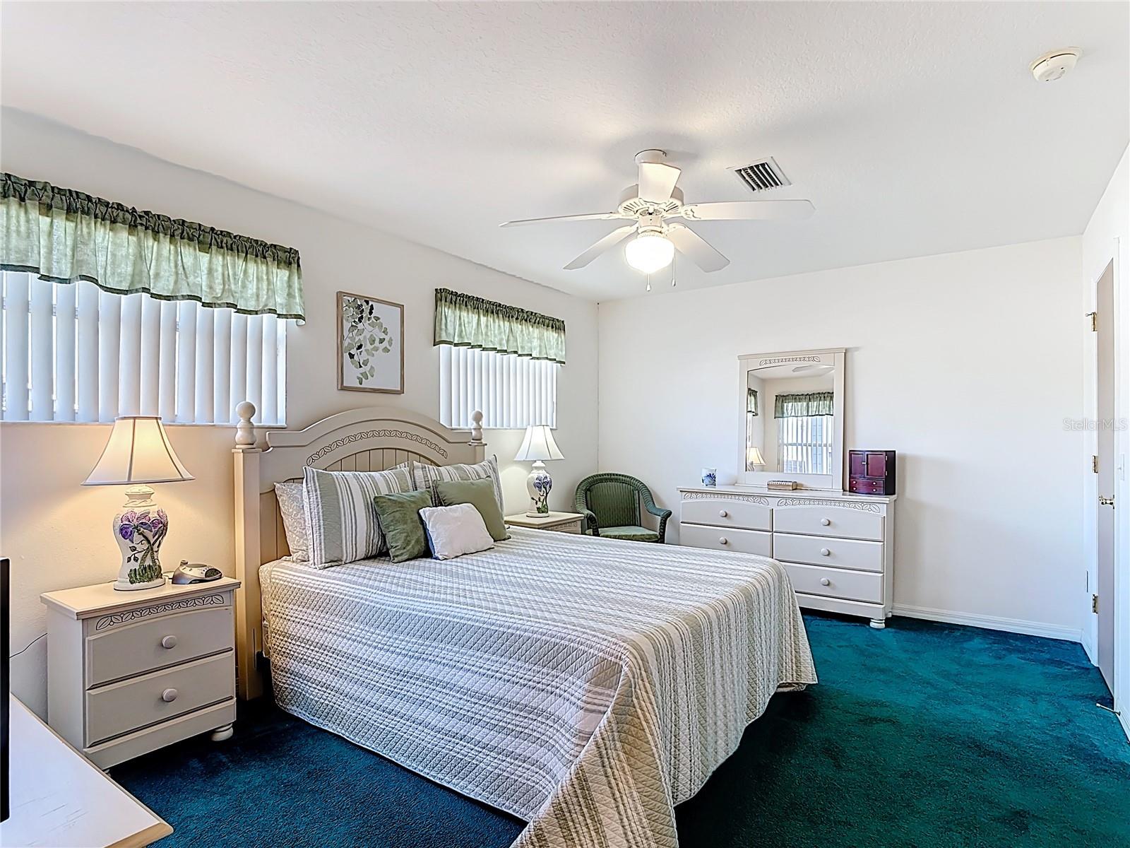 ISLAND CLUB WEST PH 02 - Residential