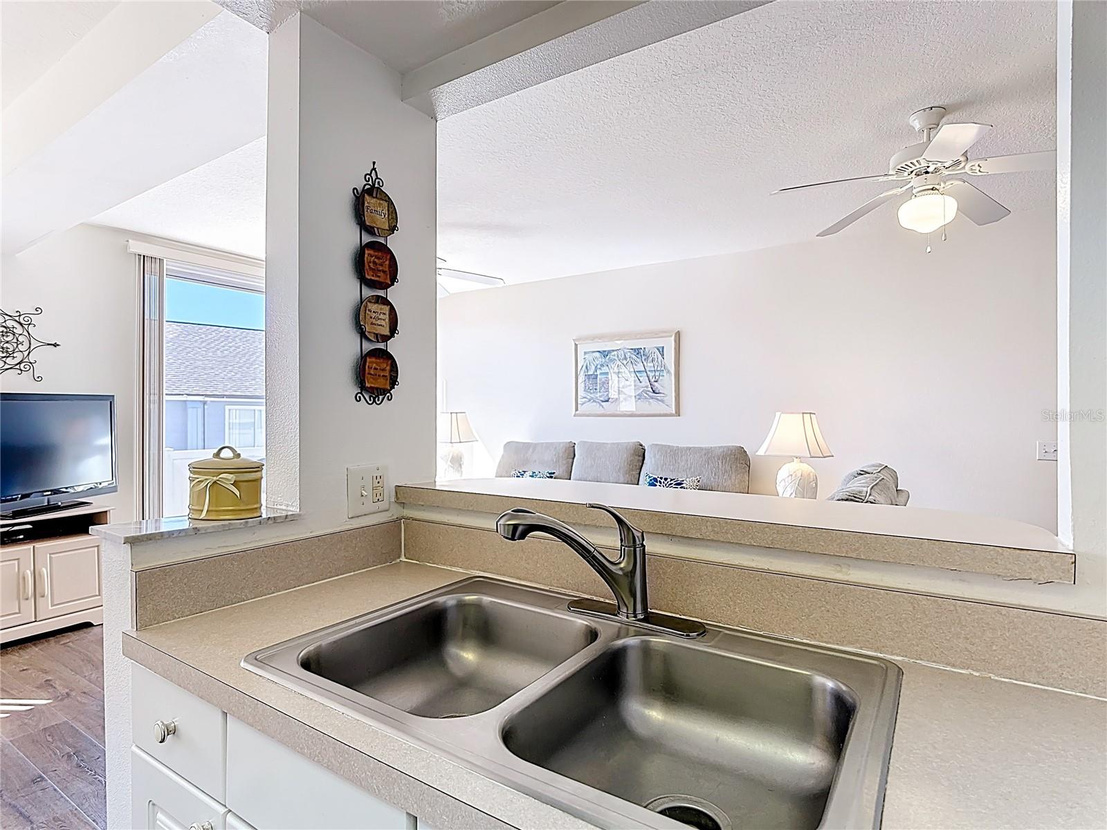 ISLAND CLUB WEST PH 02 - Residential