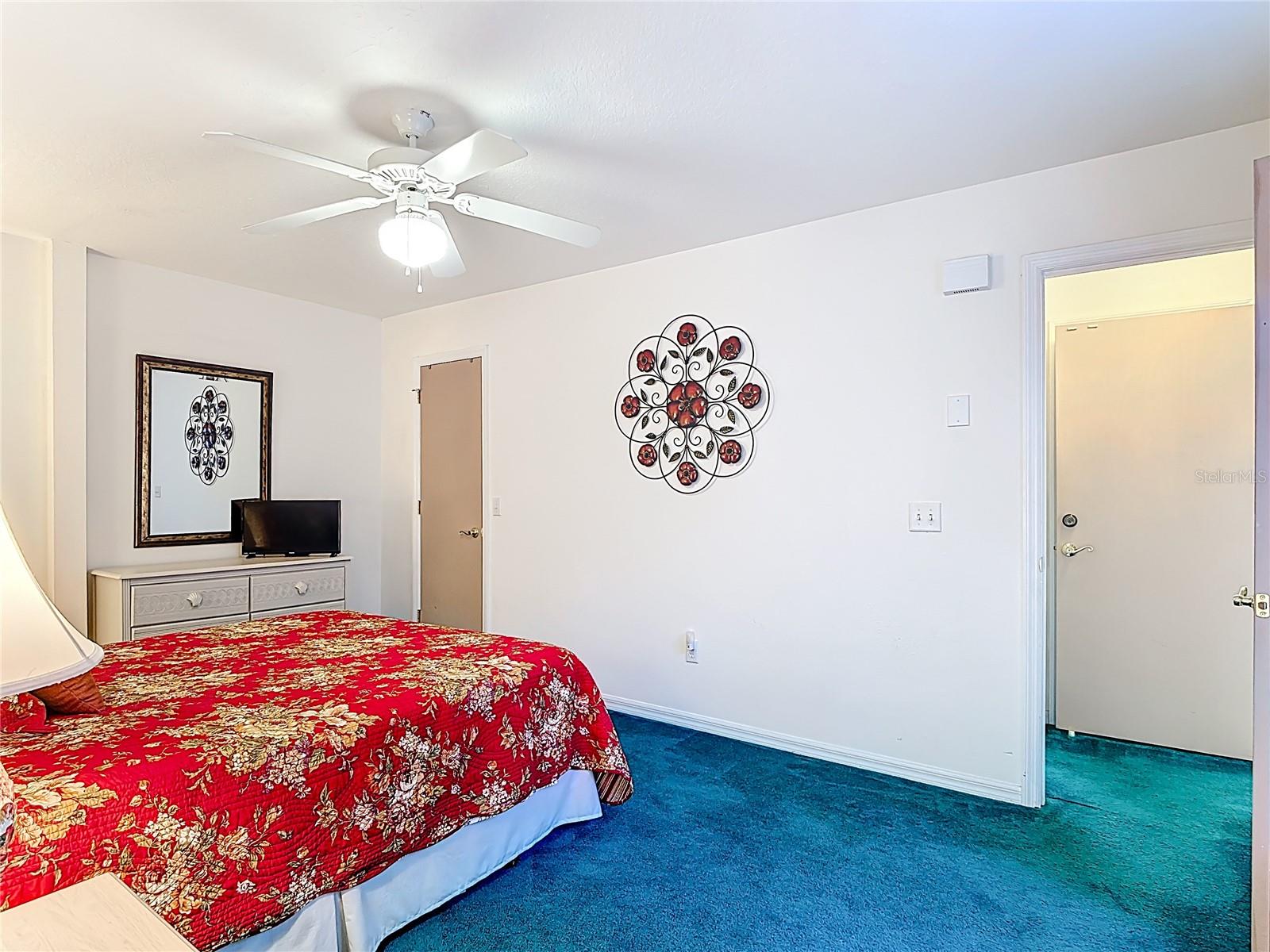 ISLAND CLUB WEST PH 02 - Residential