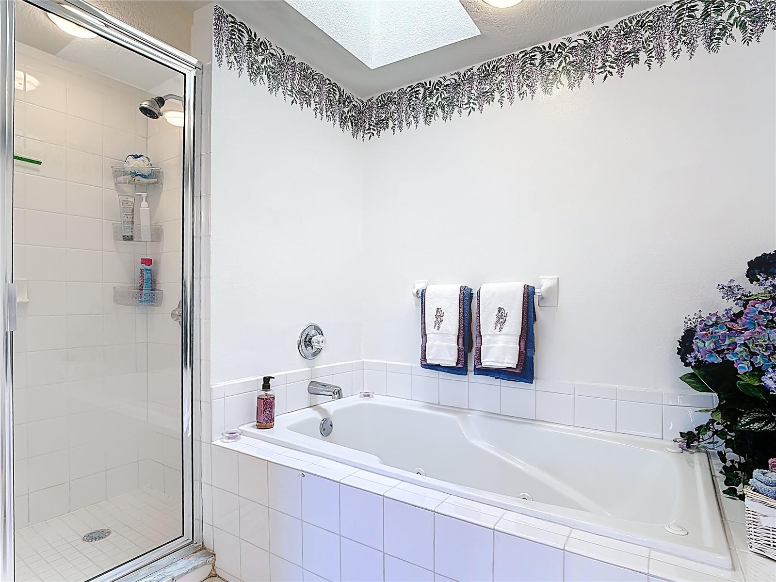 ISLAND CLUB WEST PH 02 - Residential