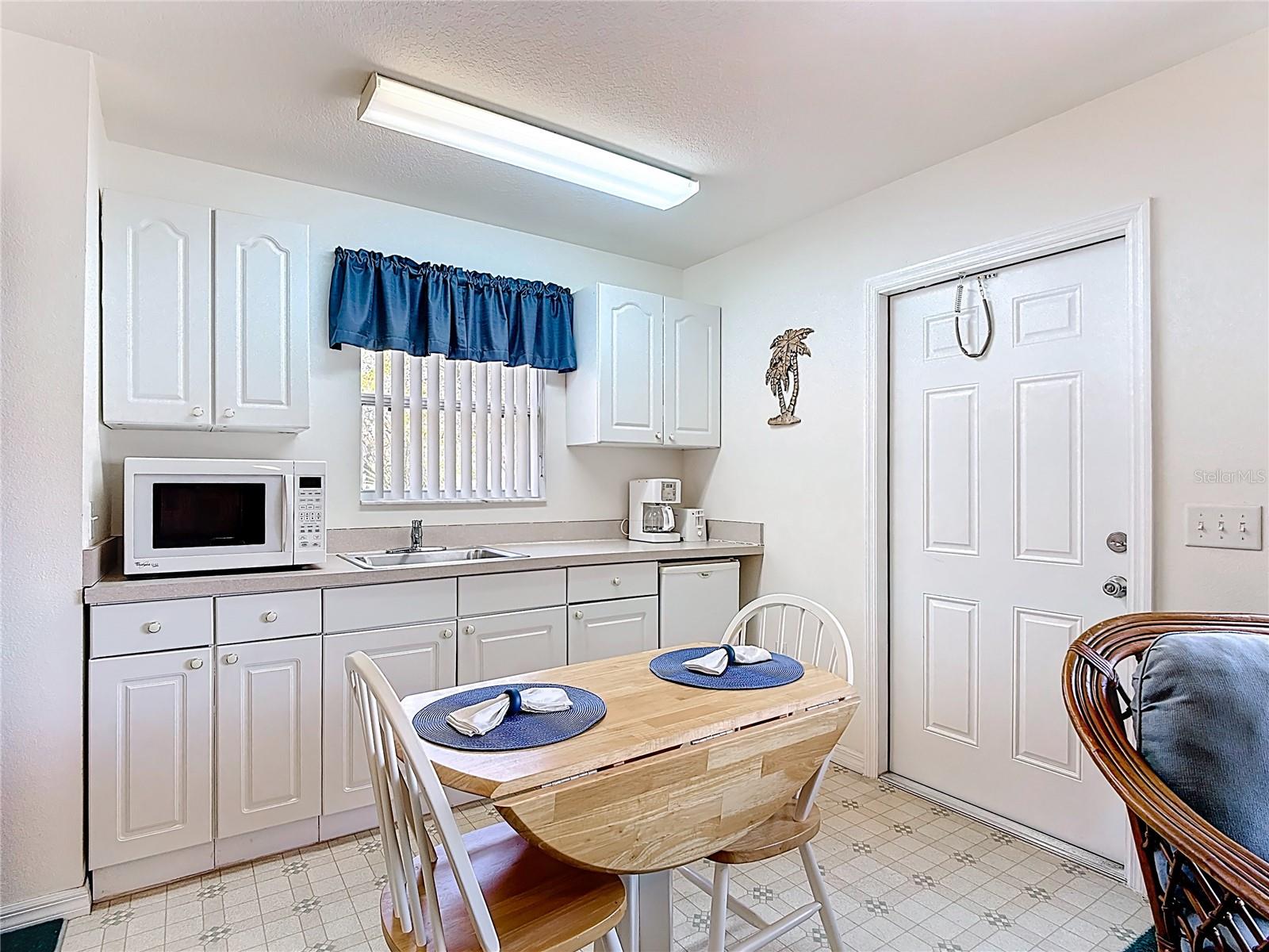 ISLAND CLUB WEST PH 02 - Residential