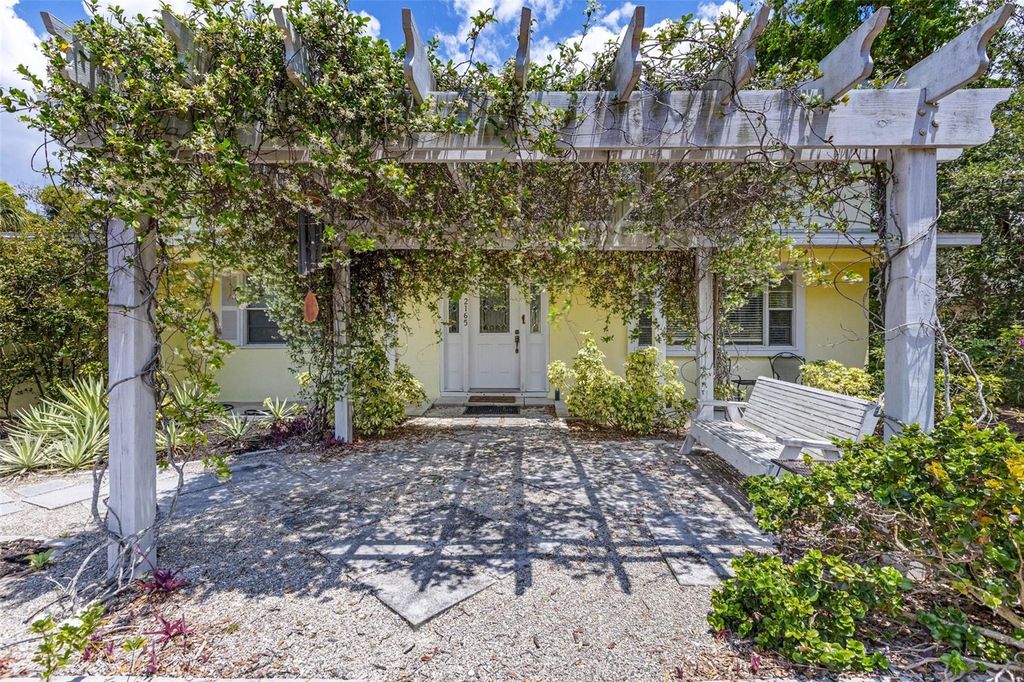 Photo of 2165 Lemon Avenue, Englewood, FL 34223 (MLS # A4650752)