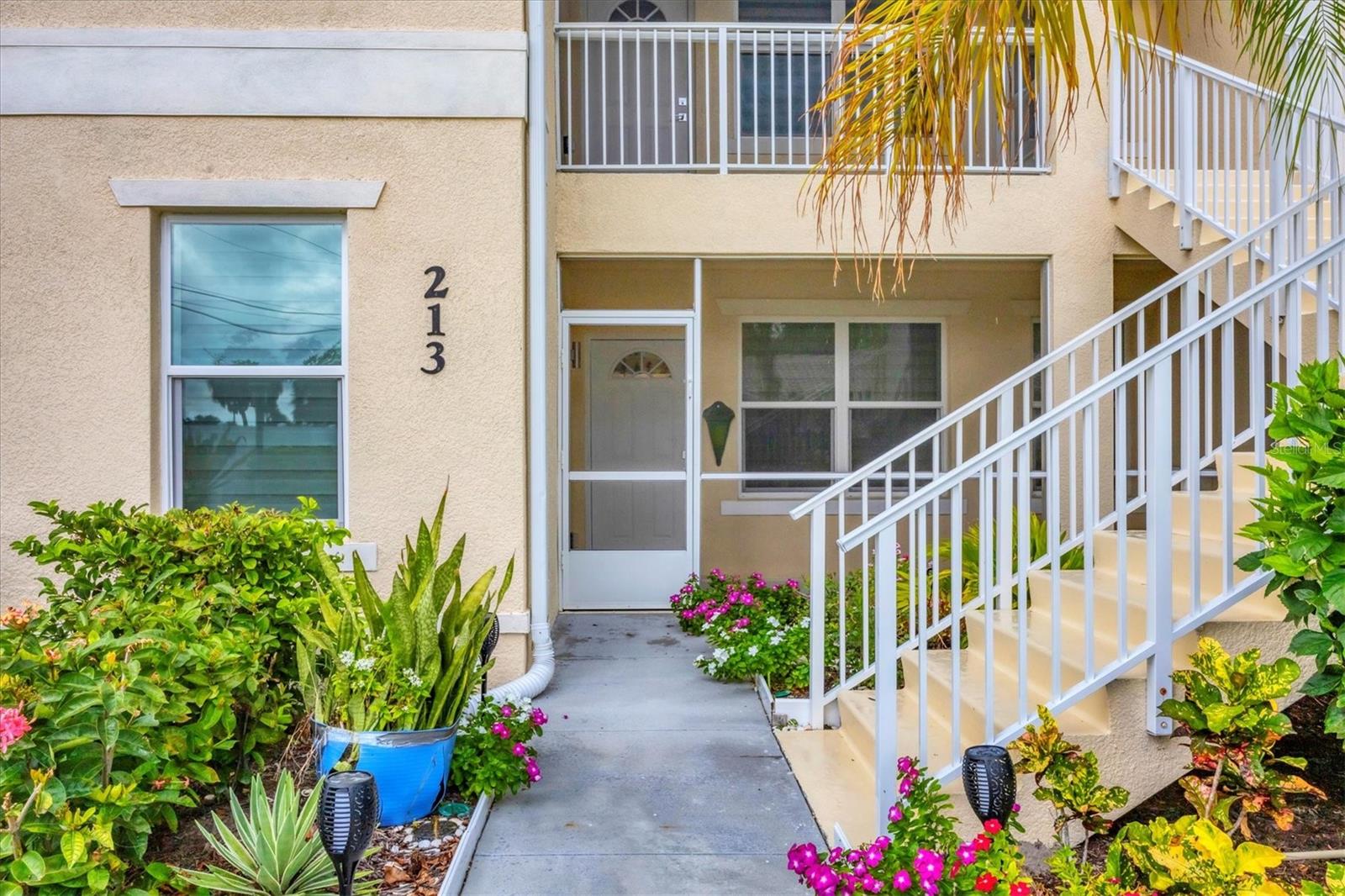 200 GARDENS EDGE DRIVE 213