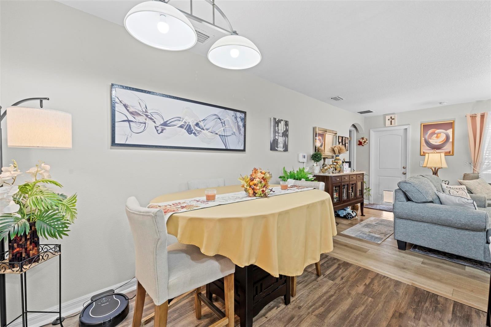 HILL N DALE THE VILLAGE - Residential