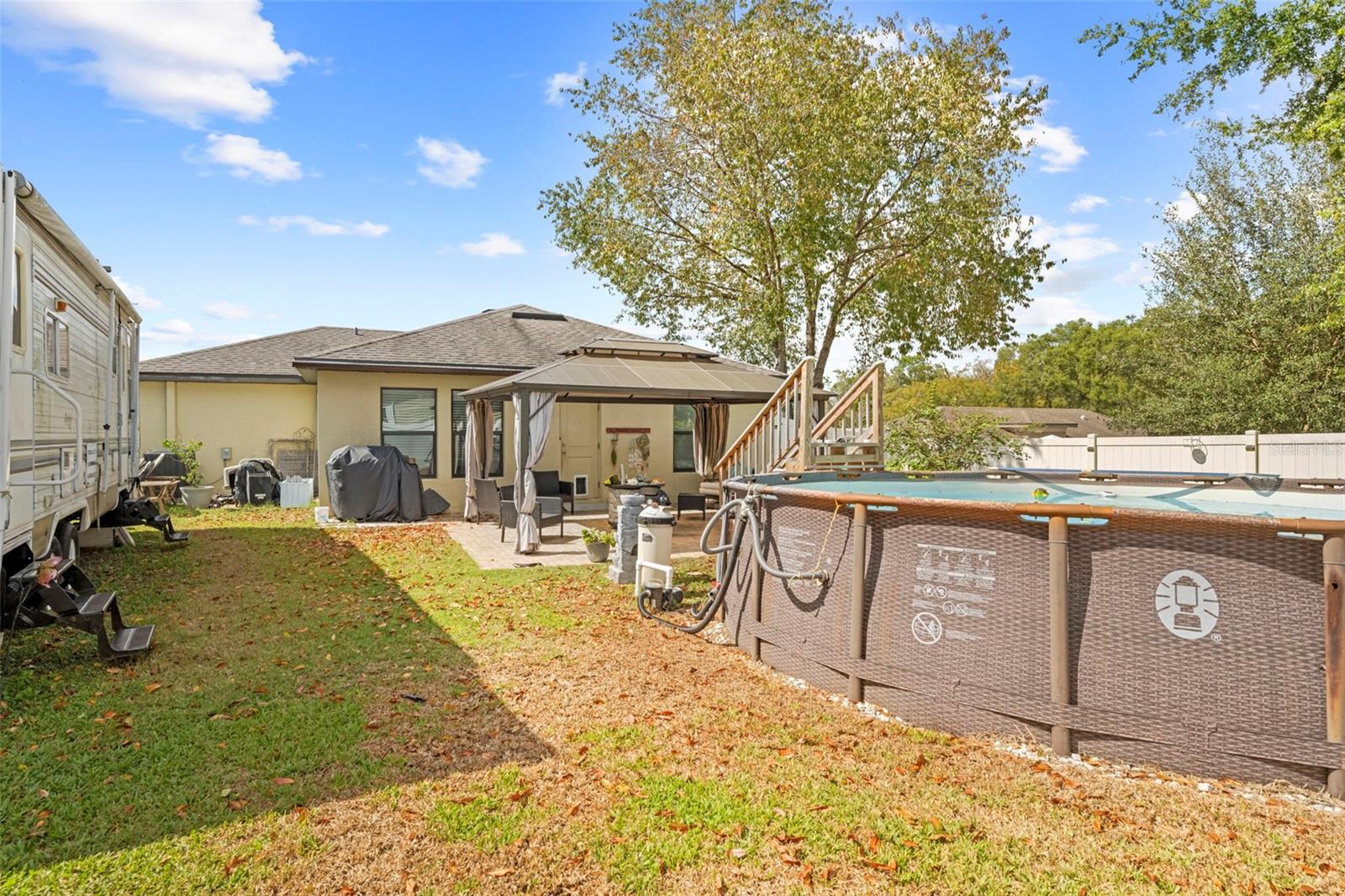 HILL N DALE THE VILLAGE - Residential