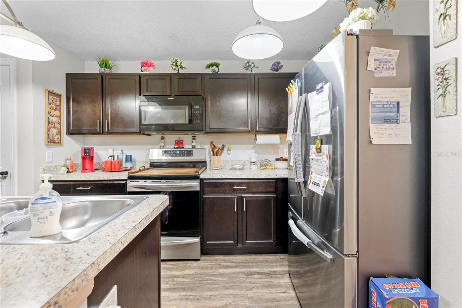 HILL N DALE THE VILLAGE - Residential