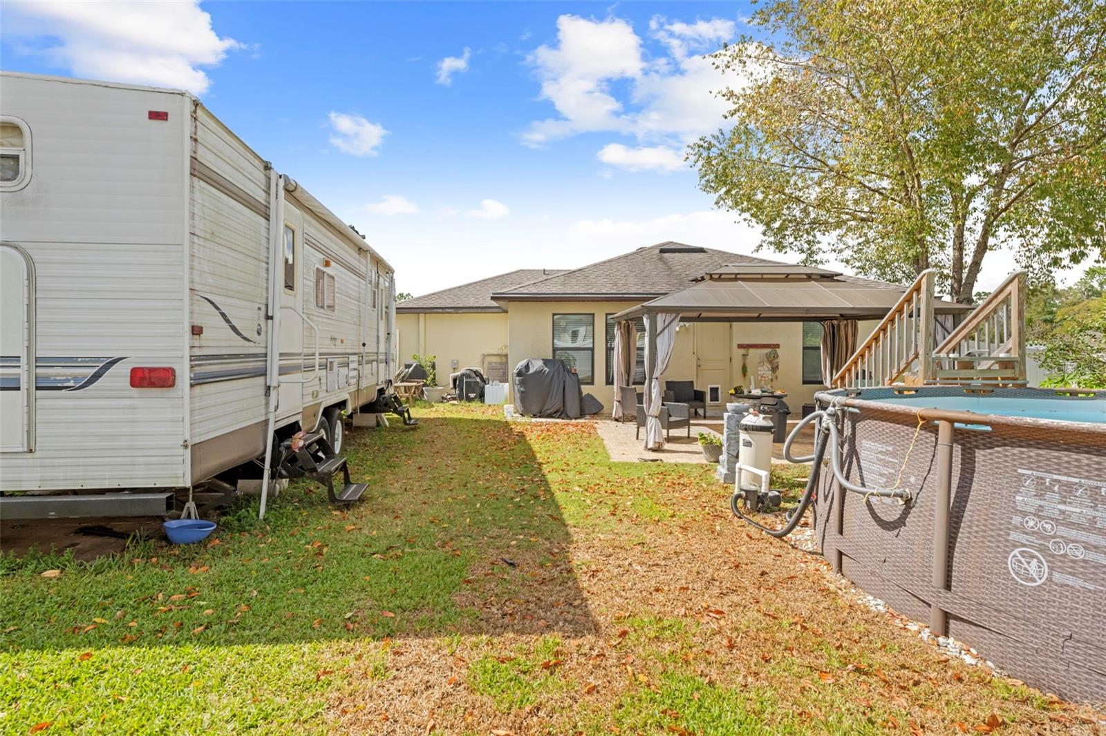 HILL N DALE THE VILLAGE - Residential