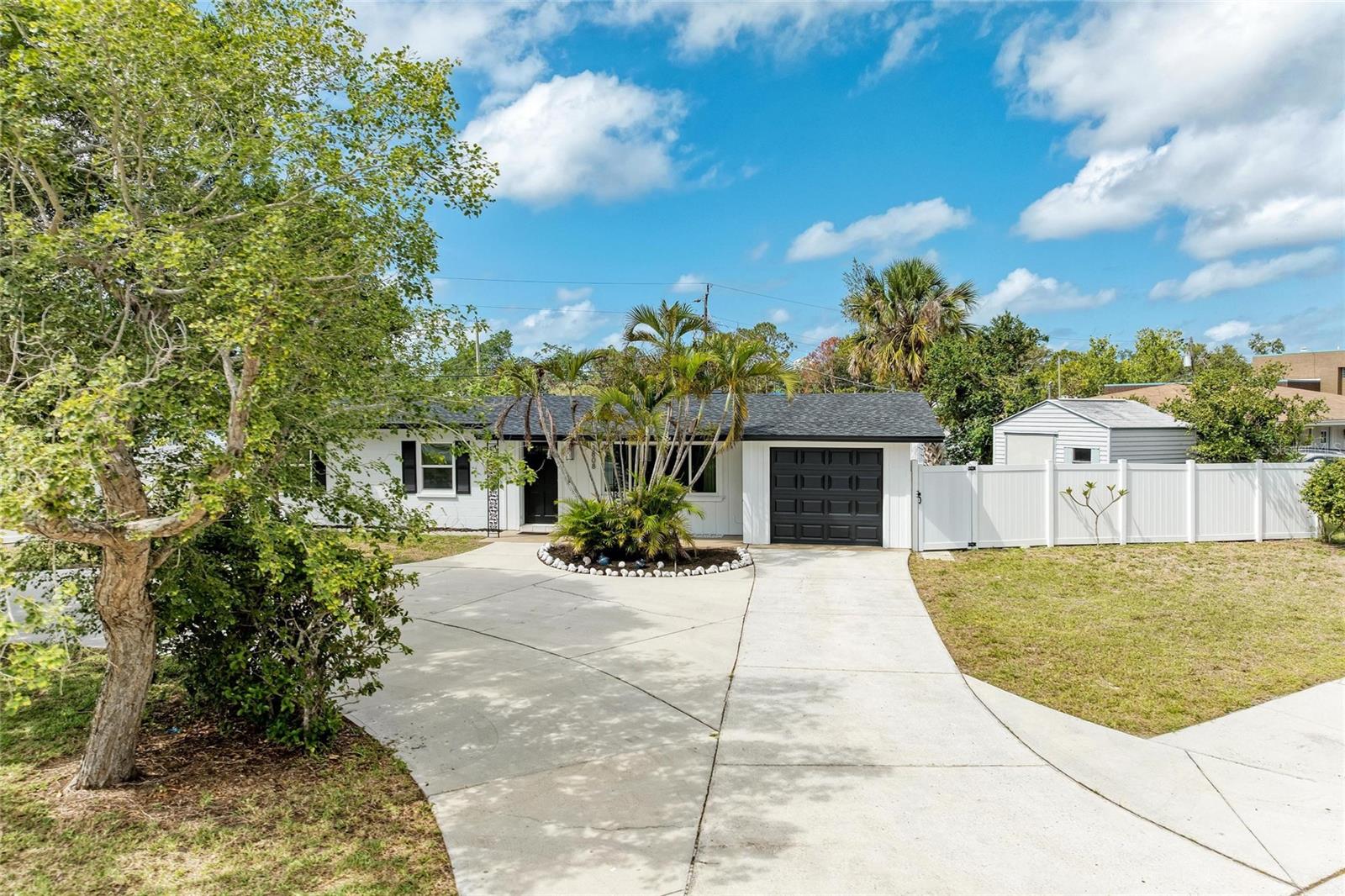 3808 CAPE VISTA DRIVE