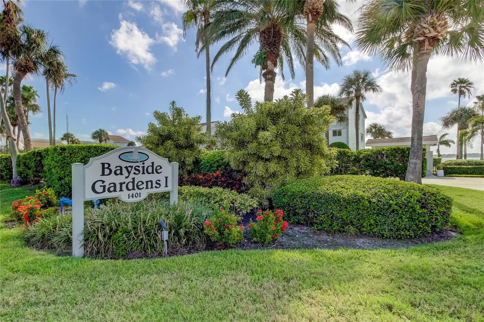 SAND KEY CONDO-BAYSIDE I - Residential