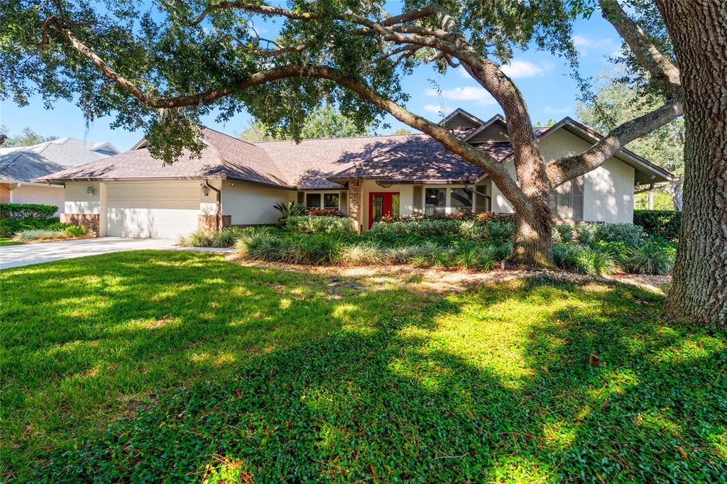 Photo of 8738 Tantallon Circle, Tampa, FL 33647 (MLS # TB8442324)