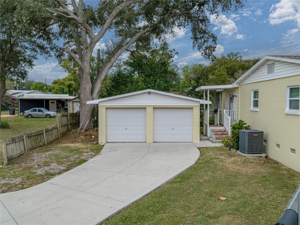 Photo of 228 Azalea Street, Lakeland, FL 33803 (MLS # P4936856)