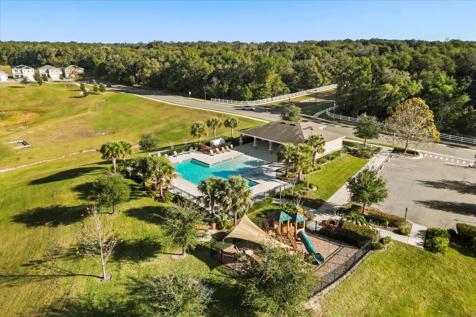 HOLLY ESTATES PHASE 1 - Residential