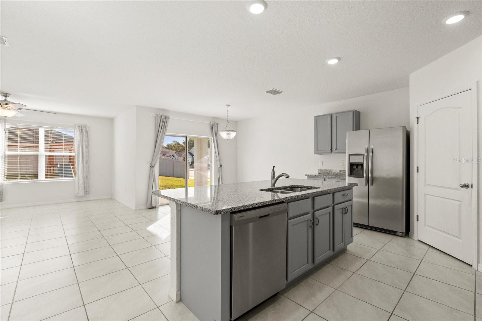 HOLLY ESTATES PHASE 1 - Residential