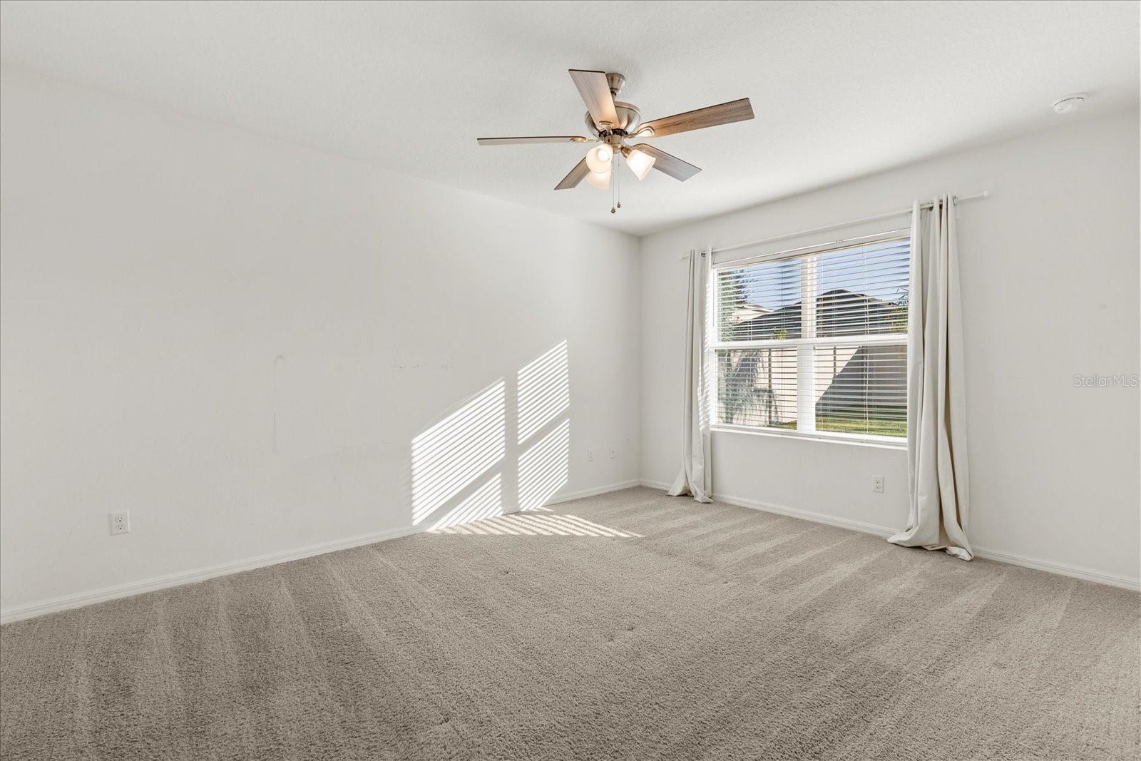 HOLLY ESTATES PHASE 1 - Residential