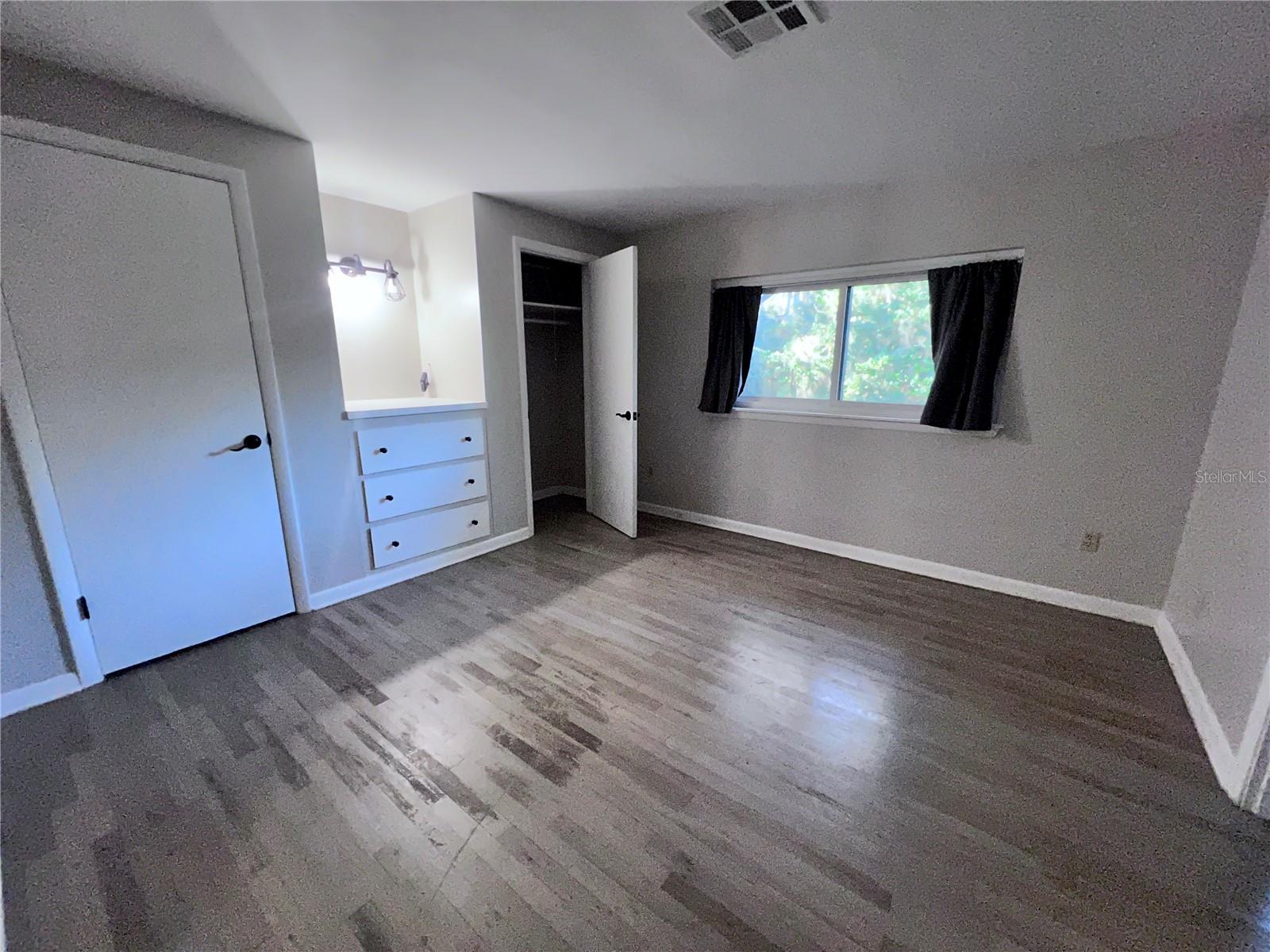 BLACK ACRES - Residential Lease