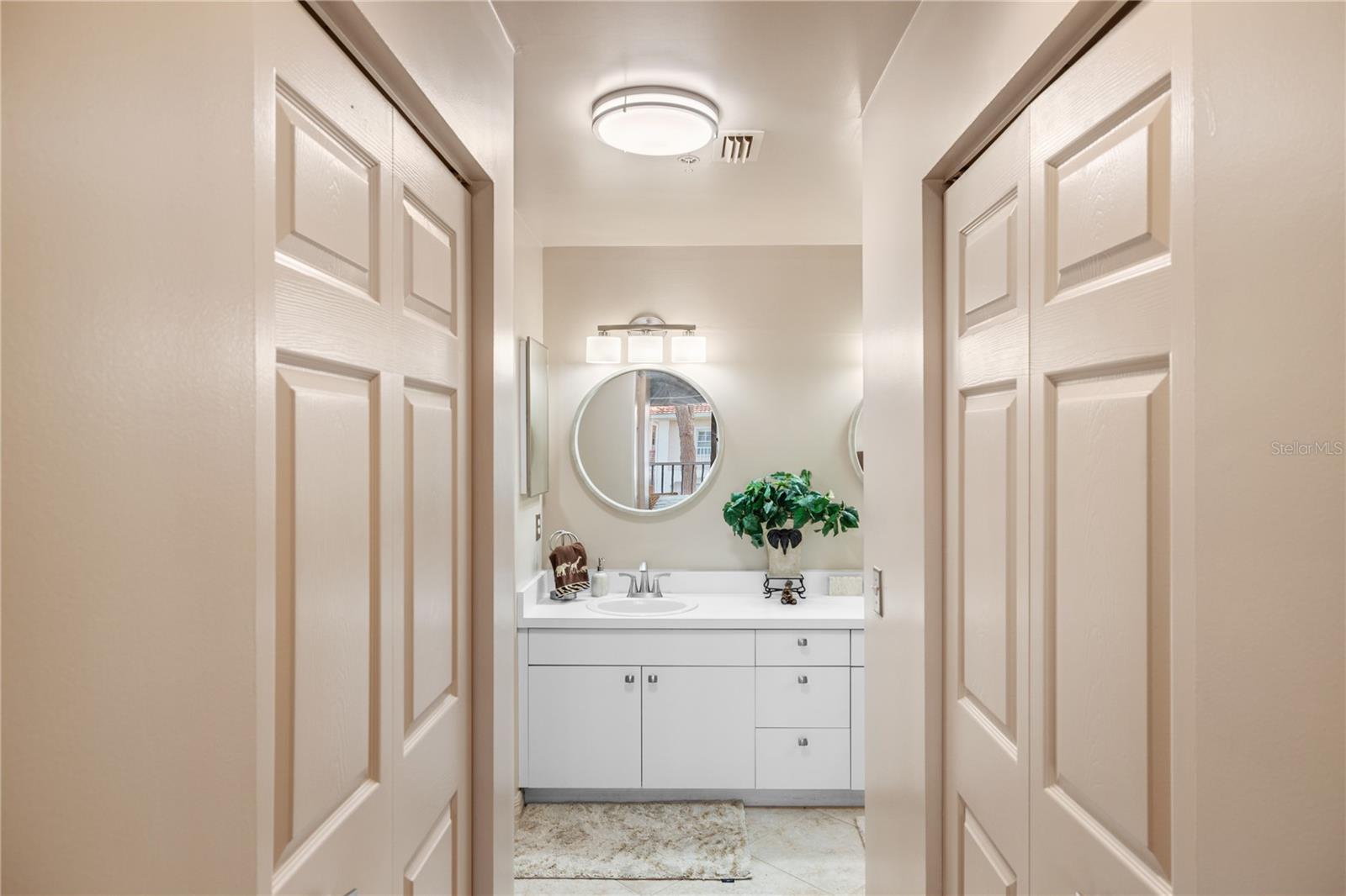 PLAZA DE FLORES - Residential