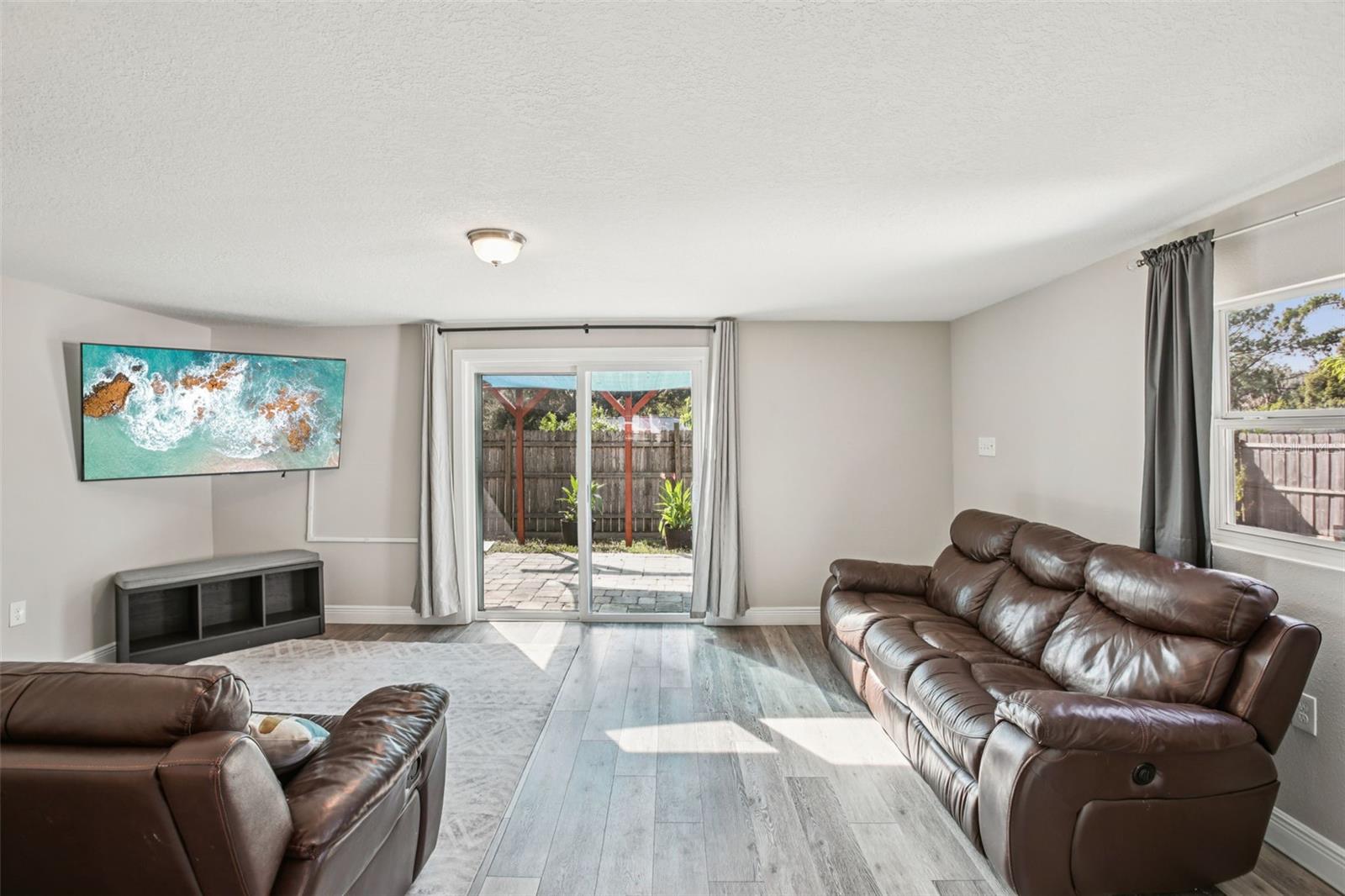 2767 DOVEWOOD STREET