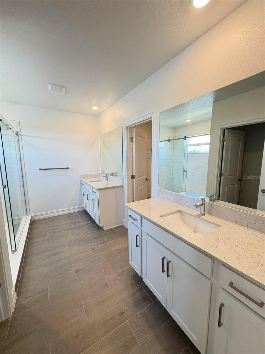 STONEGATE PRESERVE IA - Residential Lease