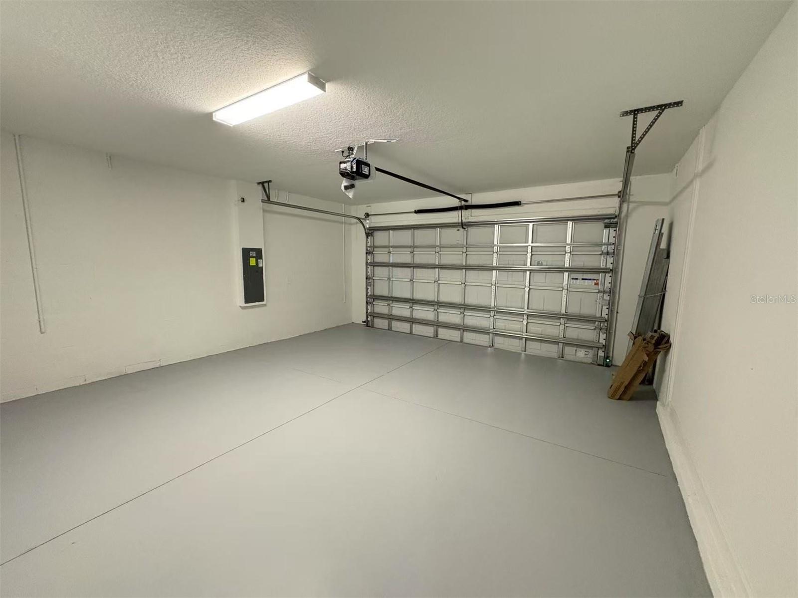 STONEGATE PRESERVE IA - Residential Lease