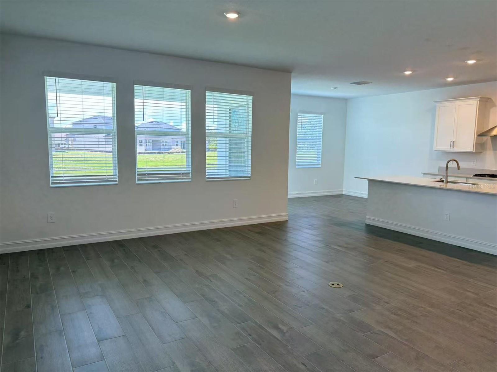 STONEGATE PRESERVE IA - Residential Lease