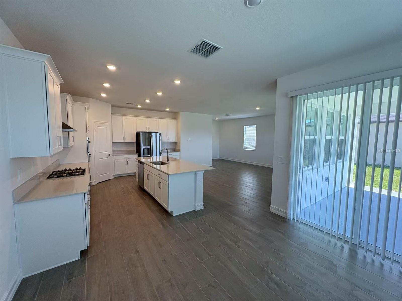 STONEGATE PRESERVE IA - Residential Lease